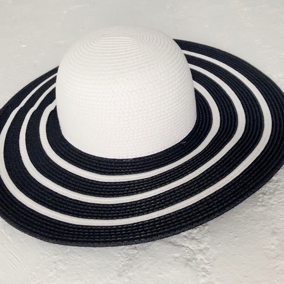Floppy sun hat - Picture 2 of 3